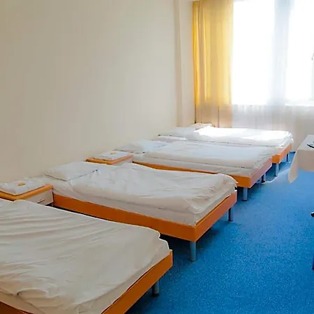 Dom Turystyczny Indigo Hostel *