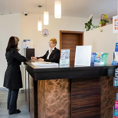 Dom Turystyczny Indigo - Pracowniczy Hostel *