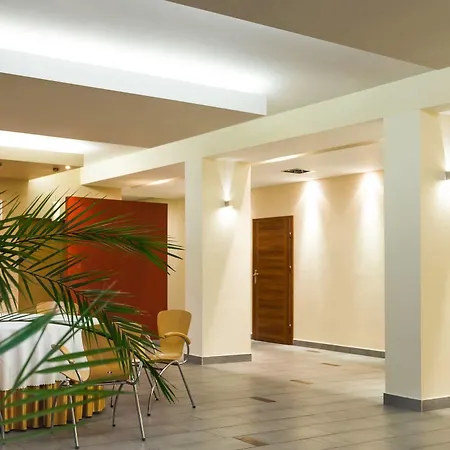 Dom Turystyczny Indigo - Pracowniczy *